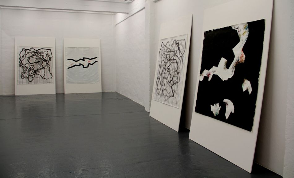 Click the image for a view of: Installation view 03